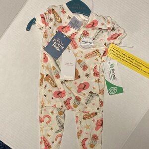 Trea Beau et Belle Cream and Pink Cowgirl 2 pc Set